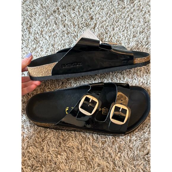 NWT Birkenstock 39 Arizona Big Buckle High Shine Sandals in Black - Picture 7 of 7